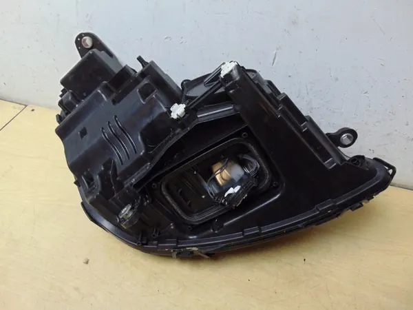 MERCEDES W213 FULL LED LINKER LAMP A2139069109 image 8