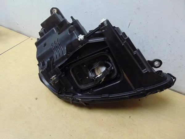 MERCEDES W213 FULL LED LINKER LAMP A2139069109 image 9