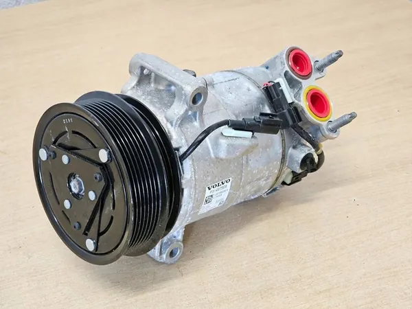 VOLVO ILMASTOINTIKOMPRESSORI P31497908 image 3