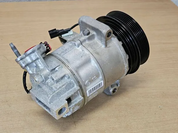 VOLVO ILMASTOINTIKOMPRESSORI P31497908 image 5