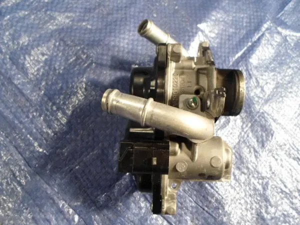 Volkswagen EGR-venttiili 03L131501E image 2