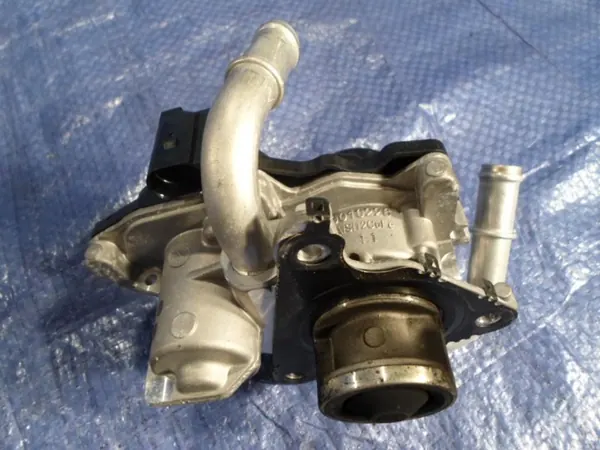 Volkswagen EGR-venttiili 03L131501E image 3