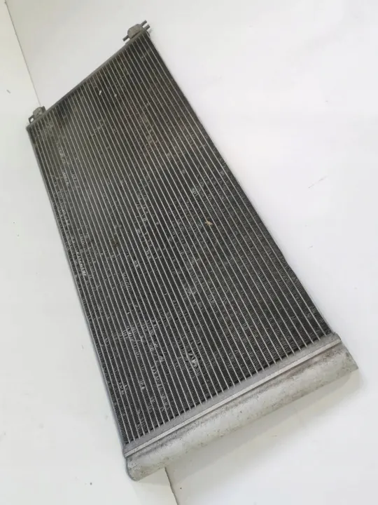Condenseur AC Renault Trafic III OEM 921000022 image 3