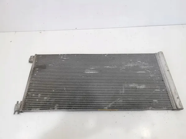 Condenseur AC Renault Trafic III OEM 921000022 image 4