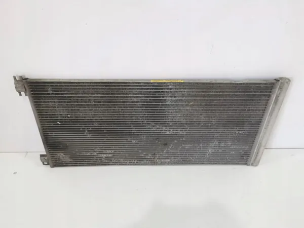 Condenseur AC Renault Trafic III OEM 921000022 image 5