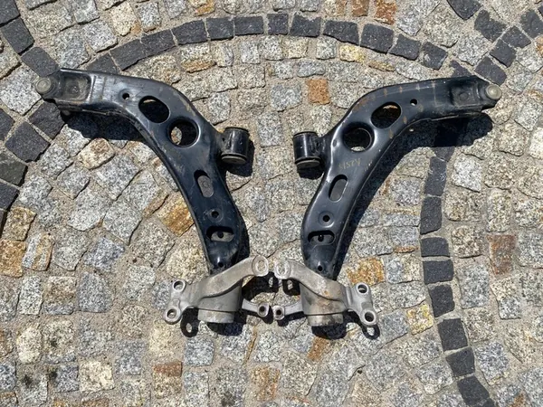 Braccio di controllo anteriore sinistro BMW F45 F46 F48 OEM 10353212 image 2