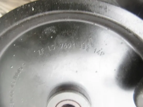 Servostyrningspump Mercedes W204 W212 W207 SLK R171 1.8 CGI A0064666501 image 6