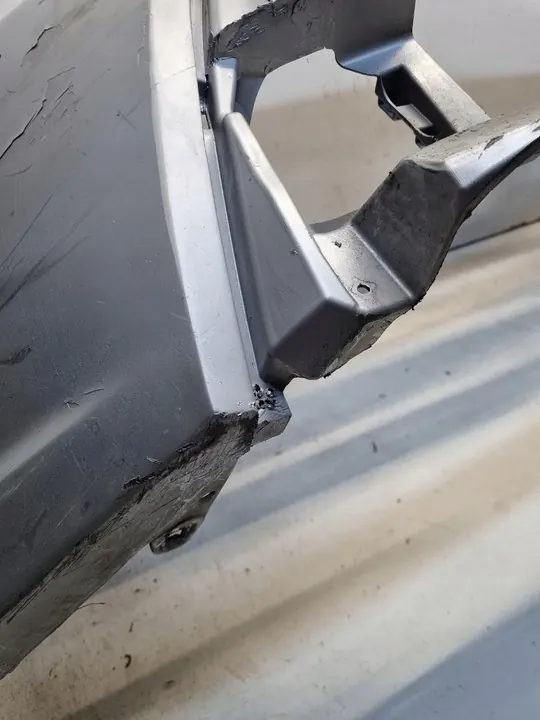 Paraurti anteriore Toyota Prius image 7