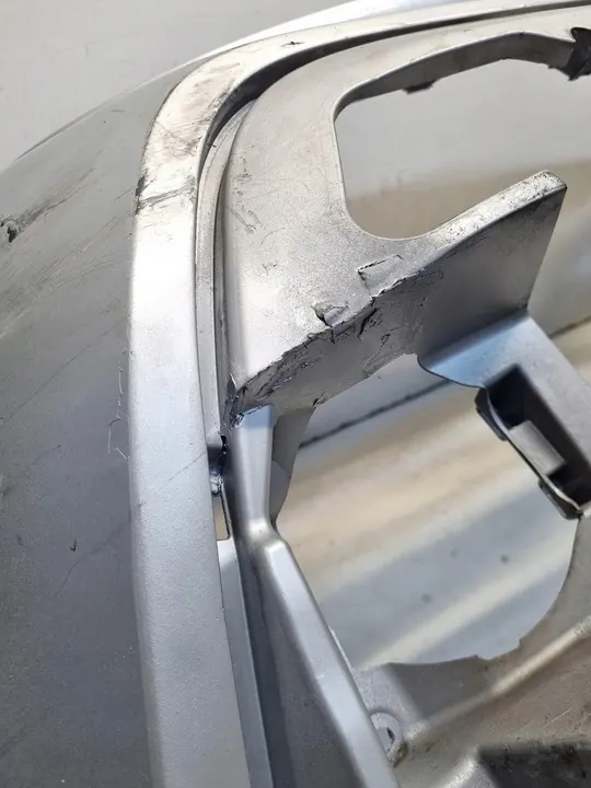 Paraurti anteriore Toyota Prius image 8