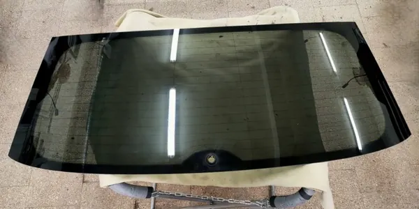 OEM 66388746 Luneta Trasera Calefactable para VW Tiguan II image 3