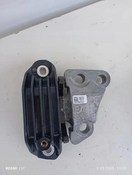 Moottorin tuki OEM 00519997550 Fiat 500X 1.4T:lle image 2