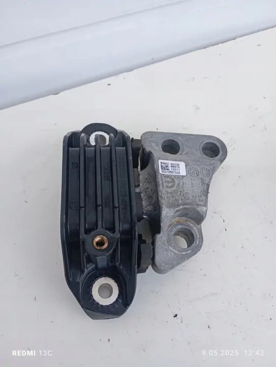 Moottorin tuki OEM 00519997550 Fiat 500X 1.4T:lle image 3