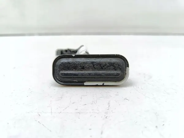 Opel Astra J 2011 Takaluukun Kahva image 2