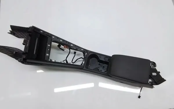 VW Käsinoja OEM 5H0863241A Golf VIII Variantille image 2