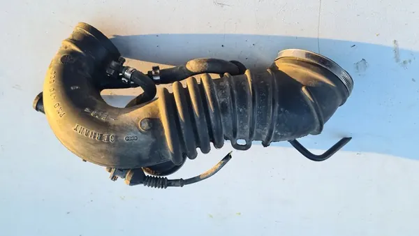 Audi A4 B5 A6 C5 Passat 1.8 T Turboschlauch 058133356J image 3