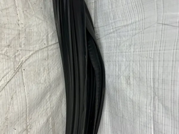 Joint de Porte Gauche Porsche 99102547500 - Occasion OEM image 8