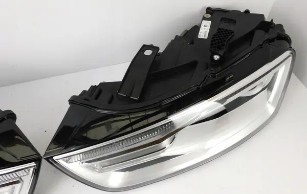 Faros Completos Xenón LED AUDI Q3 8U Lift image 5