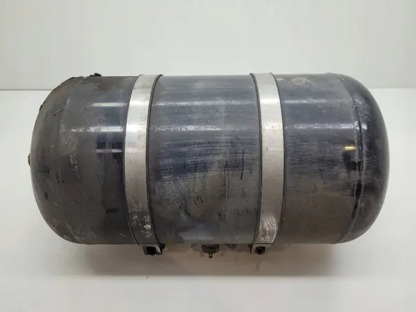 MAN TGX Lufttank OEM 81514010241 - Begagnad image 2