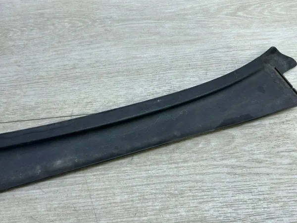 Porsche OE 97050471100 Spatbordvoering - Gebruikt image 5