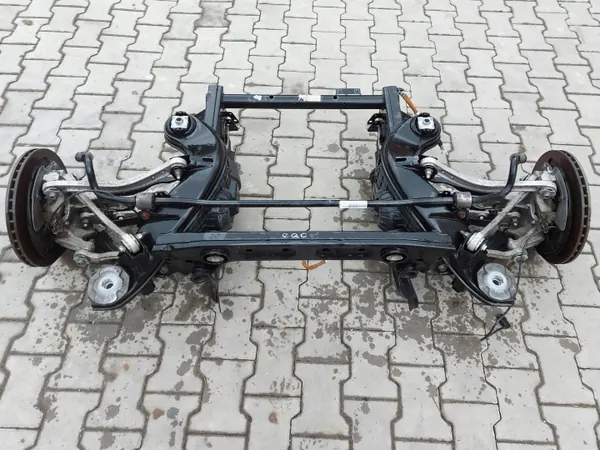 Mercedes EQC 400 achterophanging OEM MERCEDESEQCZAWTYŁ image 2