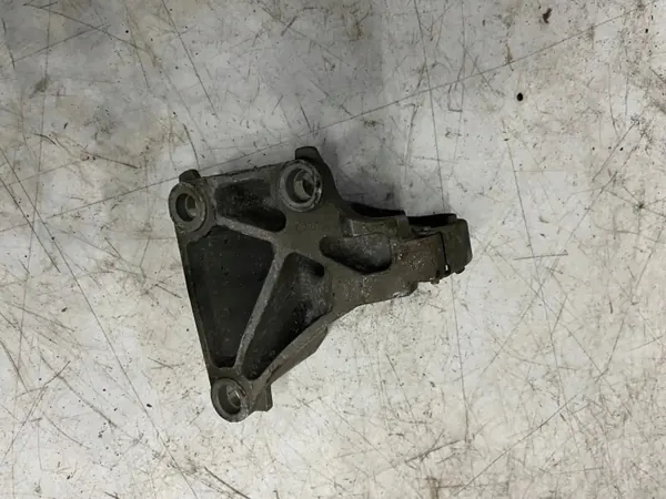 OEM 397743031R Puoliakselin Tuki Trafic III image 4