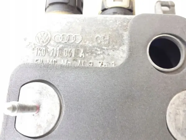 Levier de vitesse Skoda Octavia Mk2 OEM 1K0711061AR image 3