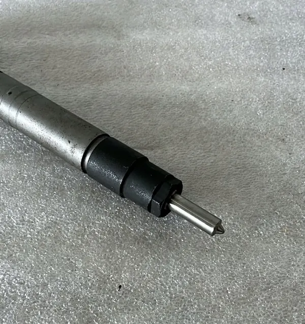 Inyector Mercedes Sprinter 2.2 2.7 CDI A6110701687 image 2