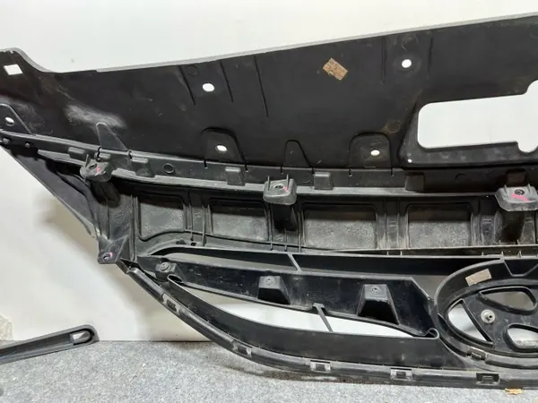 Capa de cinto dianteiro Hyundai i40 OEM 863613Z000 image 9