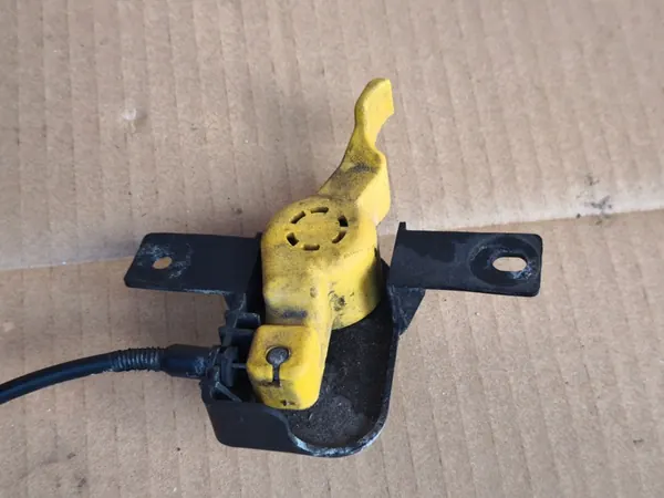 Ford Kuga MK2 2.0 TDCI Hood Lock BM5A-16700-BG image 3