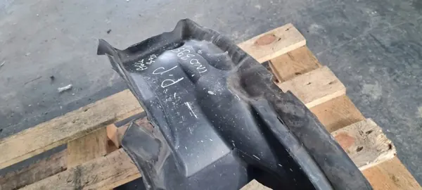 Audi A6 C6 Lufteinlass OEM 4F0145334J - Rechts vorne image 9