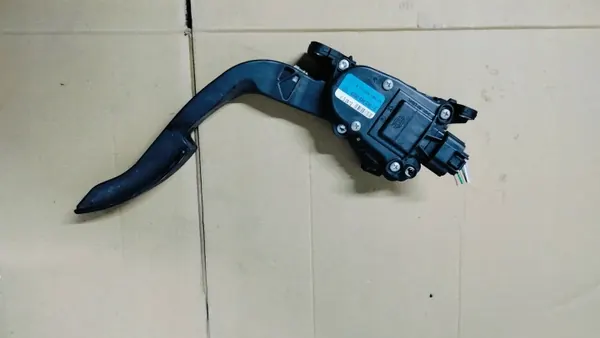 Potenciômetro do pedal do acelerador Renault OE OEM 8200426238E image 2