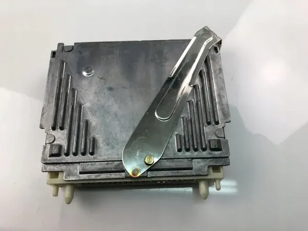 Computadora de transmisión Volvo OE 17205785 usado image 4