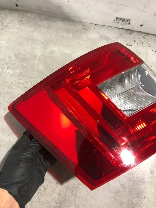 SKODA OCTAVIA 3 III 13-16 Combi Luz Trasera Izquierda image 2