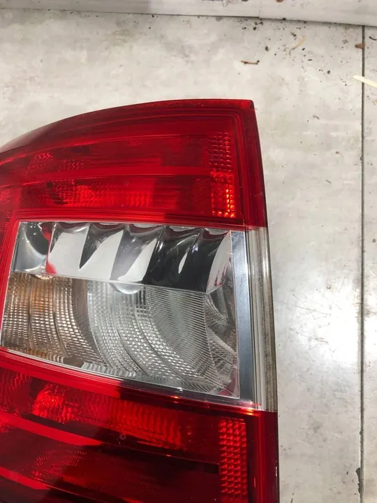 SKODA OCTAVIA 3 III 13-16 Combi Luz Trasera Izquierda image 4