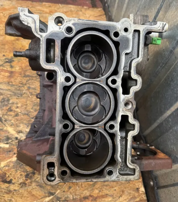 Ford Moottorin Alalohko Pylväs 1.0 EcoBoost M1DD image 9