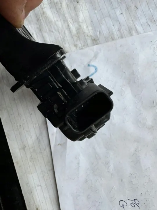 Serrure de Hayon OEM 254519 - Renault OE Occasion image 3