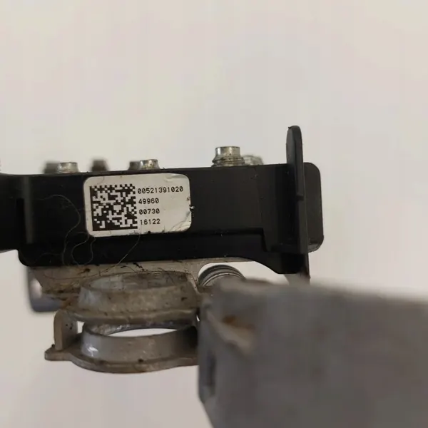 Pince pyrotechnique Fiat 500E OEM 00521380950 image 3