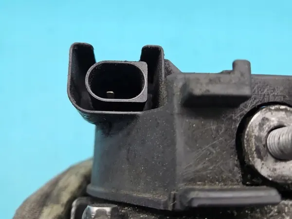 Vaihtovirtageneraattori BMW F30 2.0D (N47D20C) OEM 8578608 image 5