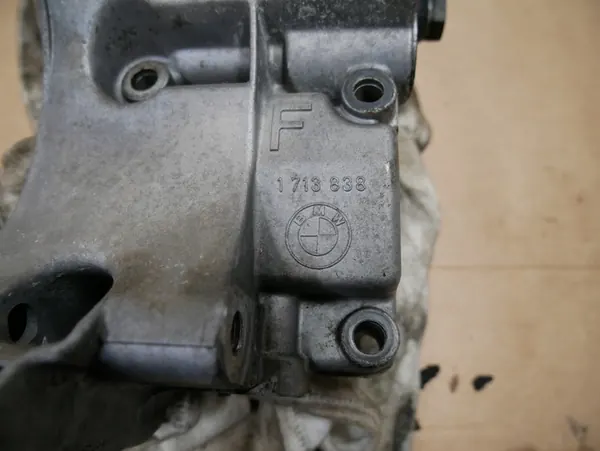 BMW Olje Filter Bas 1713838 image 5