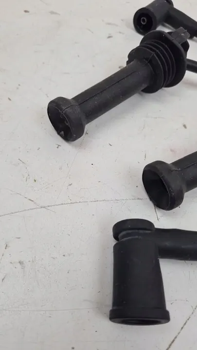 NGK Ignition Wire Set 8541 image 3