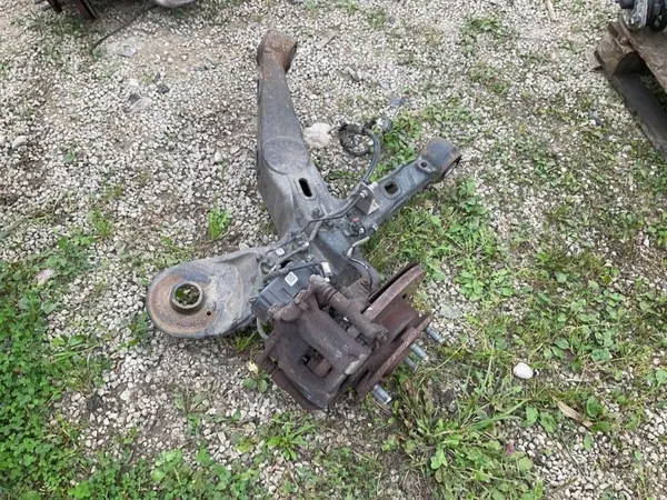 Bakre höger hjulnav NK415B946AB för Ford Transit Connect image 4
