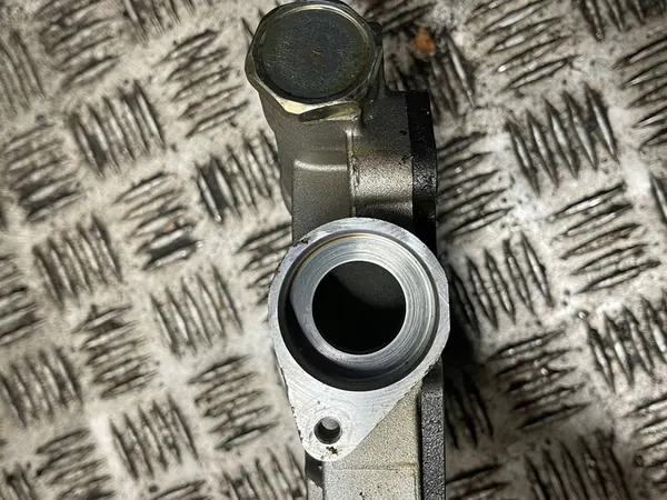 Separador de óleo Jaguar XJ X351 4h236600BB image 6