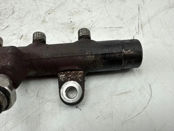 Distributeur de carburant OEM 8200704212 pour Renault Megane III image 4