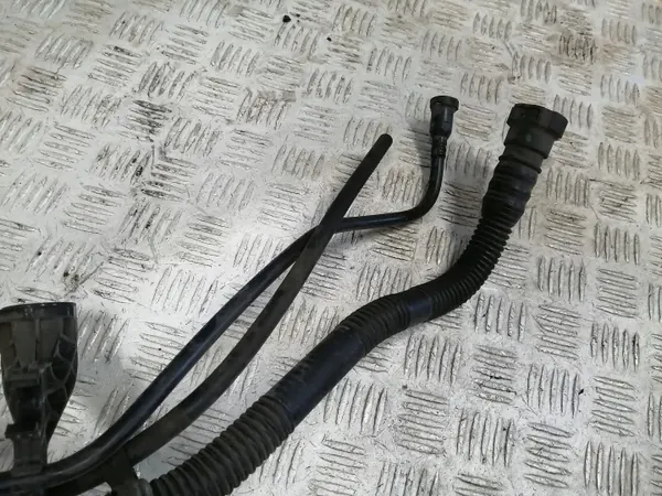 Manguera AdBlue Citroen OEM 9811206180 - Usado image 6