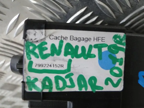 Persiana de maletero Renault Kadjar OEM 799224152R image 5
