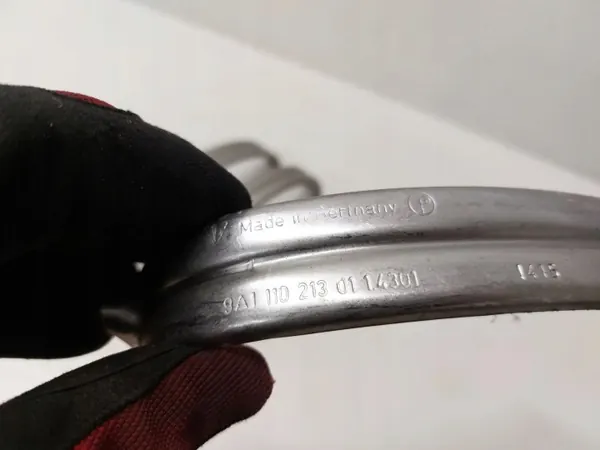 Pieza motor Porsche OEM 9A111021301 - Usada image 4