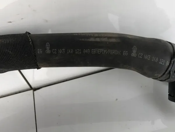 Vesiputki VW Audi Seat Skoda Yeti image 3