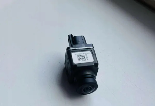 Cámara de estacionamiento Volkswagen OE 5Q0980546A image 3