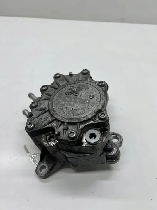 Bomba de combustível OEM 03G145209C para VW Passat B7 2.0L Diesel image 2
