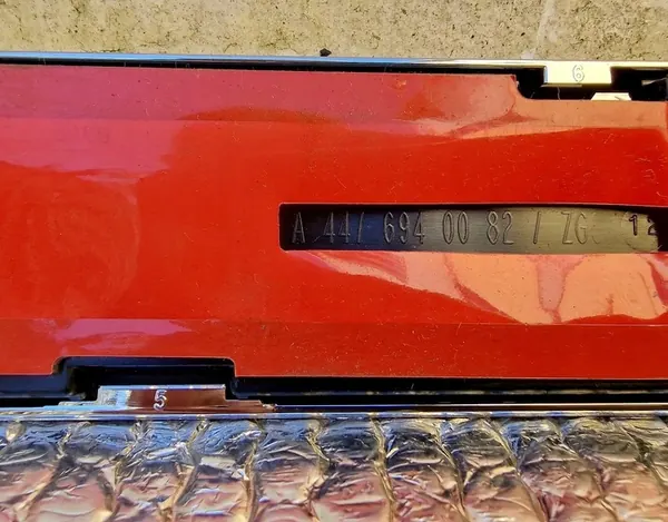 MERCEDES V-Klasa W447 Bakre List A4476940082 image 3